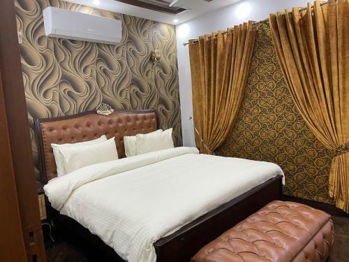 Royal Three-bedroom Villa Dha Phase 6 Lahore