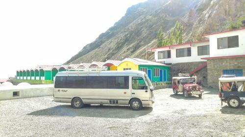 Hotel Mountain Lodge Skardu