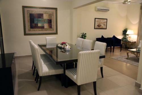 Hostal Butterfly Guest House Phase 7 Bahria Town