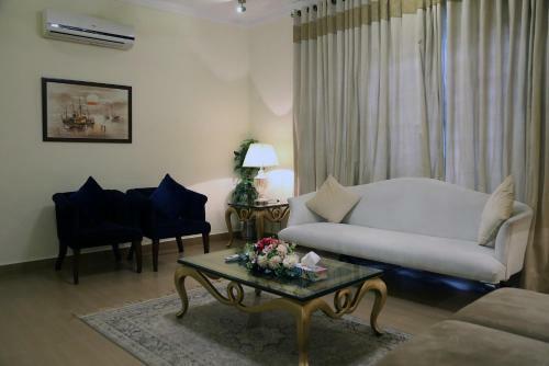 Hostal Butterfly Guest House Phase 7 Bahria Town