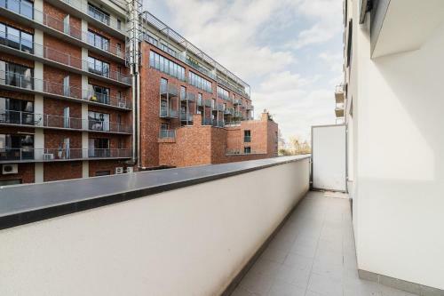 Apartments Cracow ?lusarska By Renters