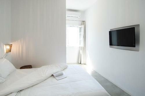 Perigiali Rooms & Apartments Folegandros