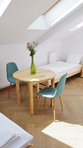 Apartamento Artrooms Pokoje Go?cinne