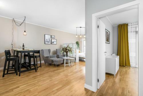 Apartament Black & White Mostowa By Renters