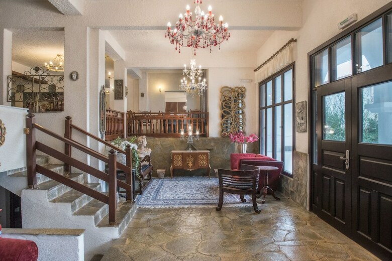 Leandros Hotel