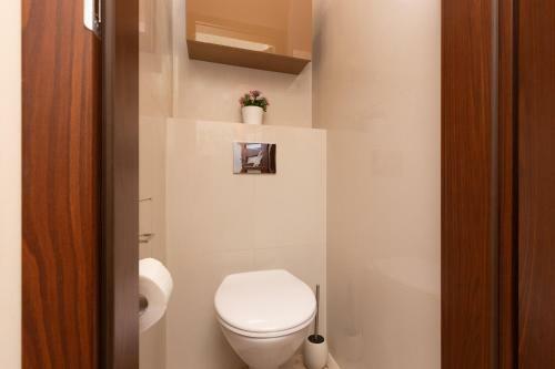 Apartments Warsaw Grojecka By Renters