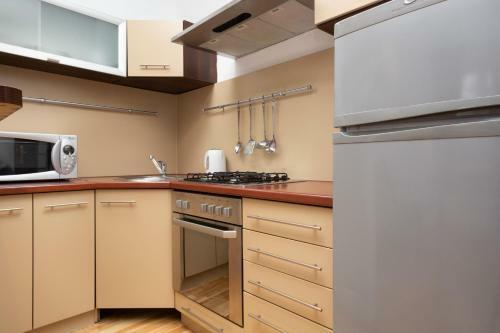 Warsaw New Town Apartments By Renters