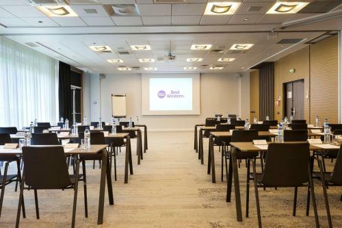 Hotel Best Western Charles De Gaulle Airport