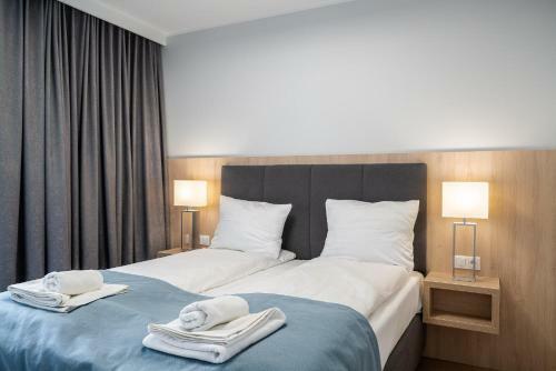 Q19 Apartments