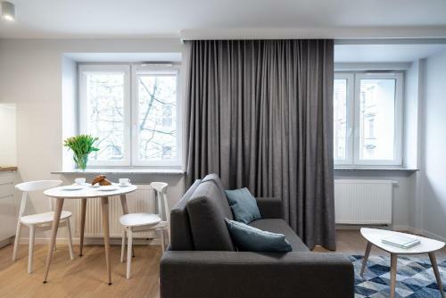 Q19 Apartments
