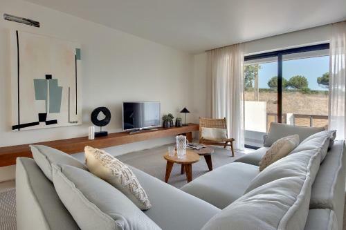 New! Villa Ocean Marina, Heatable Pool!