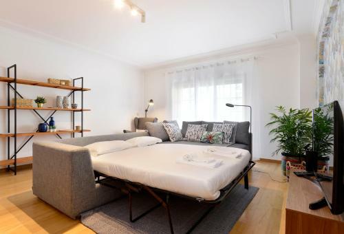Gorgeous Beach Apartment 6pax - Checkinhome