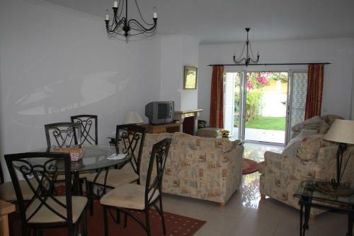 At22 4 Bed Town House Vale de Parra