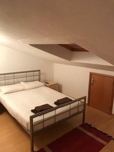 At22 4 Bed Town House Vale de Parra