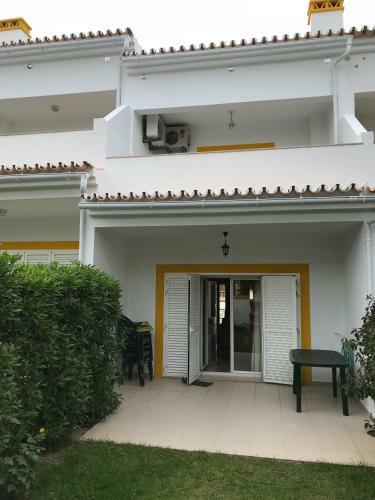 At22 4 Bed Town House Vale de Parra