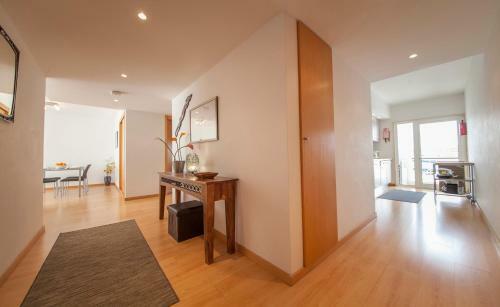 B40 - Marina View Apartment