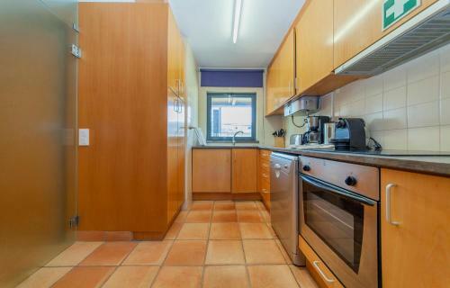 B39 - Marina Hill Apartment