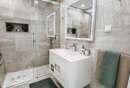 Apartamento T2 Rocha Vista Mar Dubai