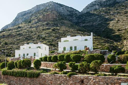 Hostal Xerolithia