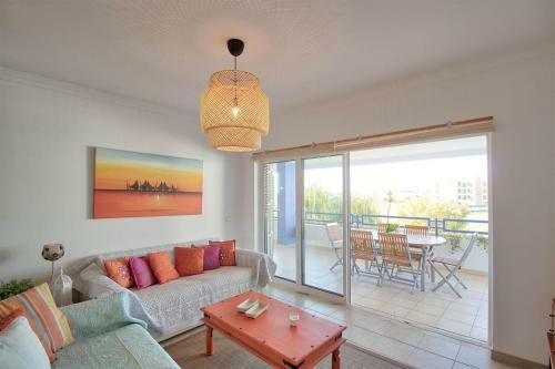 Mediterr�neo Apartment By The Marina