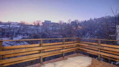 Hostal Mer Guest House B&B