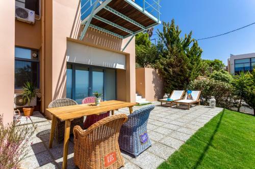 Villa Unlimited Blue