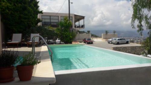 Villa Unlimited Blue