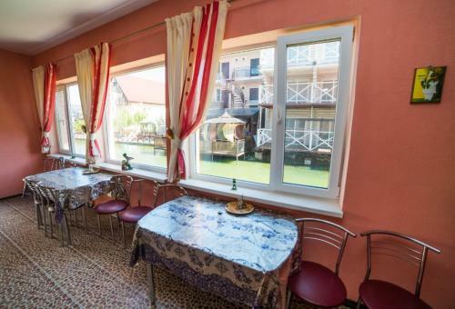 Hostal Svetlana Guest House