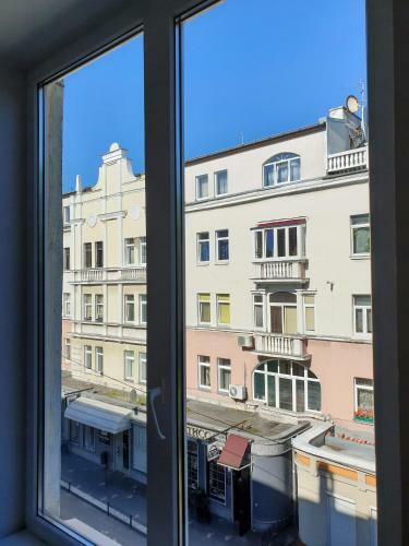 Apart39 On Oktyabrskii Proezd