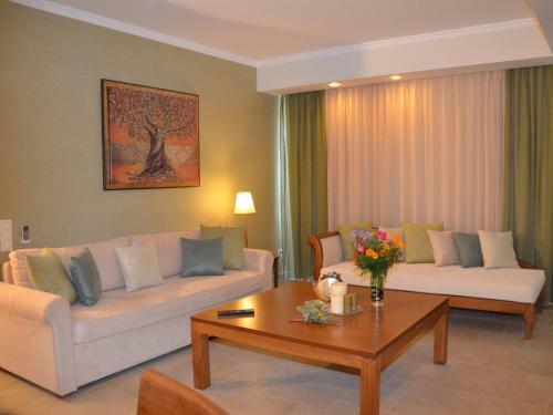 Odysseus Hotel