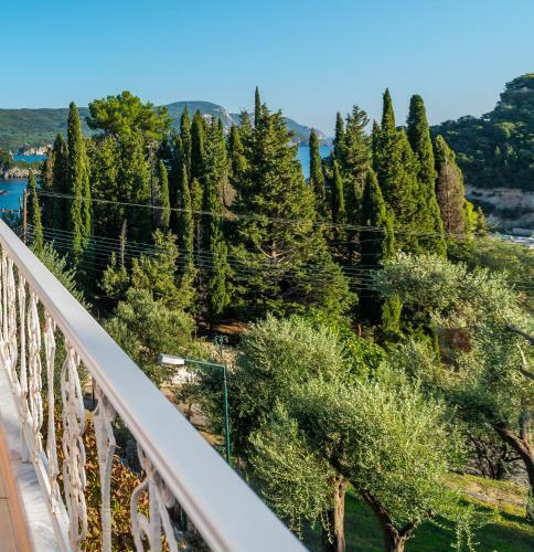 Odysseus Hotel