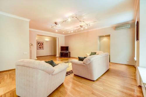 Apartments Ers On Malaya Sadovaya