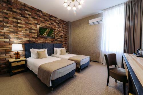Dubrava Hotel
