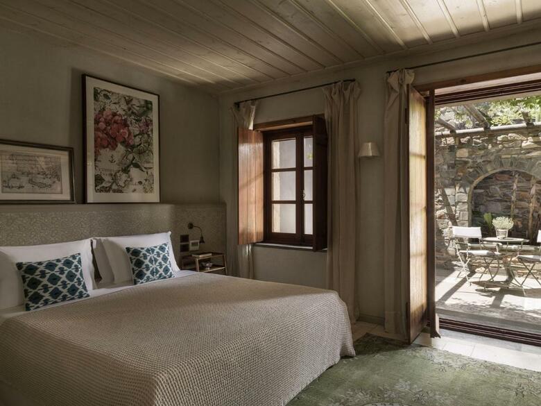 Kinsterna Hotel & Spa