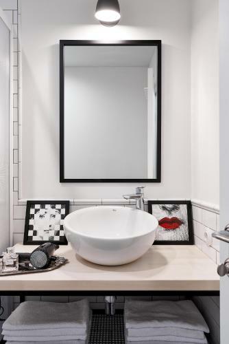 Moment Hostel