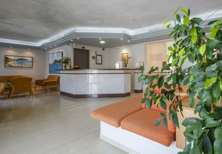 Hotel Tolo