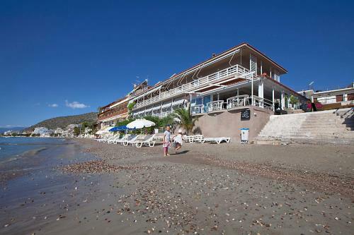 Hostal Nelly's Hotel Apartments