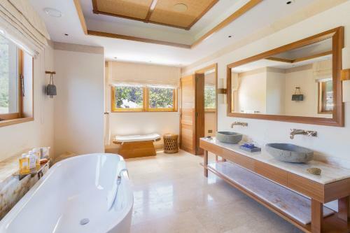 Hotel L'escale Resort Marina & Spa
