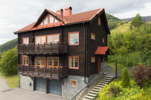 Villa �re Travel - Tottvillan