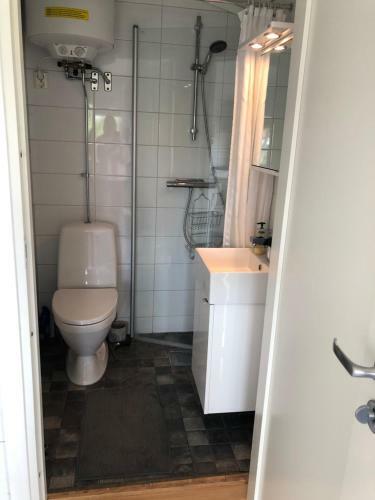 Tv� G�sthus Vid Hav Och Strand