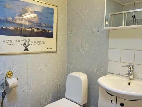4 Person Holiday Home In Marstrand