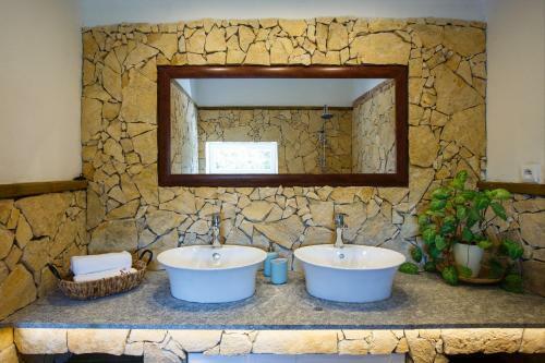 Hostal Penzi�n A Re?taur�cia Artin