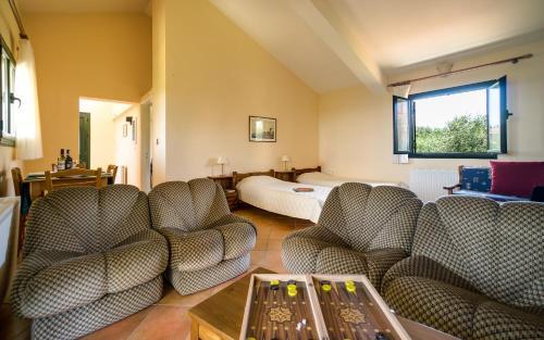 Koxyli Studios & Apartments