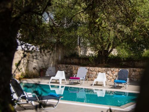 Koxyli Studios & Apartments
