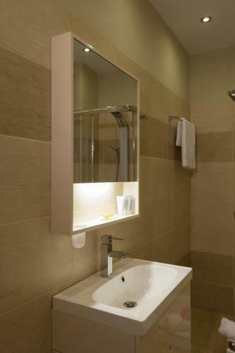 Villa Harmony-crete Residences