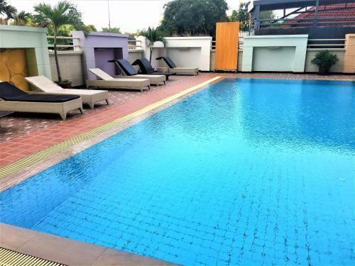 Angket Condominium Corner Apartment 47sqm Large Balcony