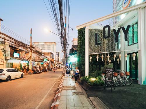 Loyy Hotel