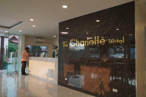 The Charlotte Smart Hotel Lopburi