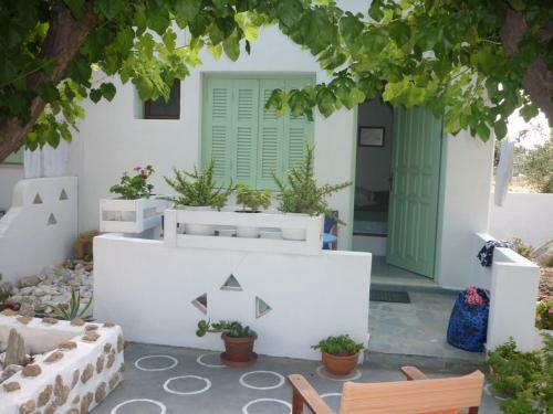 Hostal Skyros Panorama Studios