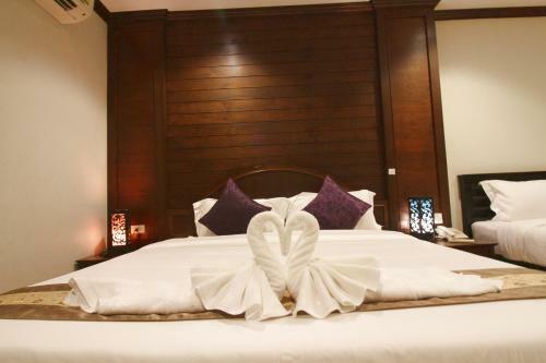 Baan Veerakit Hotel